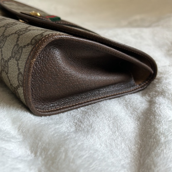 EUC Authentic Gucci Clutch with unbranded chain - Picture 12 of 17